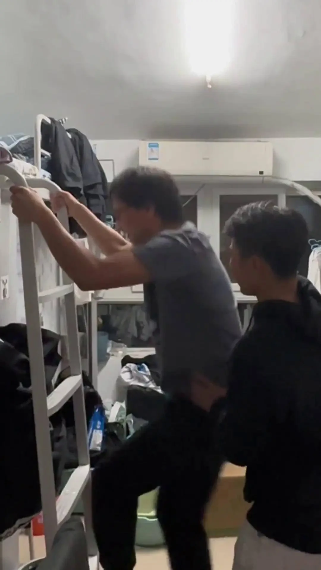 刻苦训练篮球时如何避免受伤的建议_1